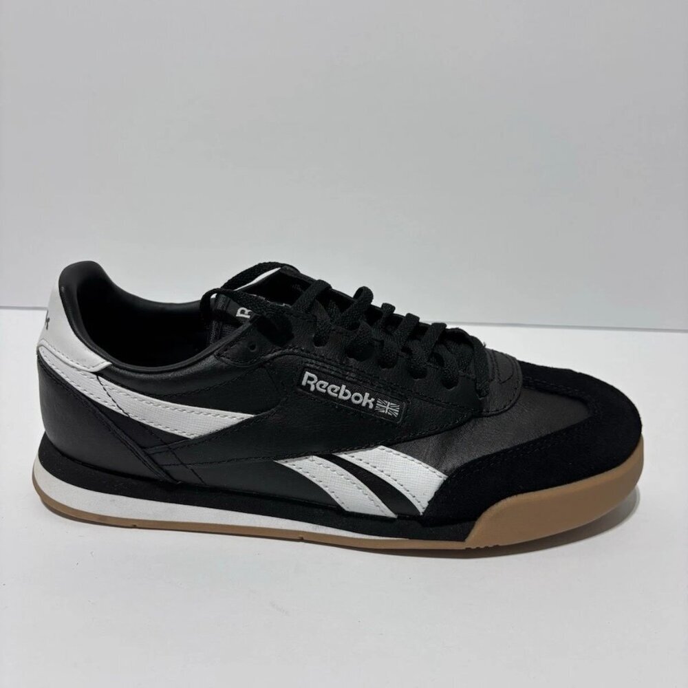 Reebok Campio XT Men's Black & White Classic Low-Top Sneaker (RARE)
